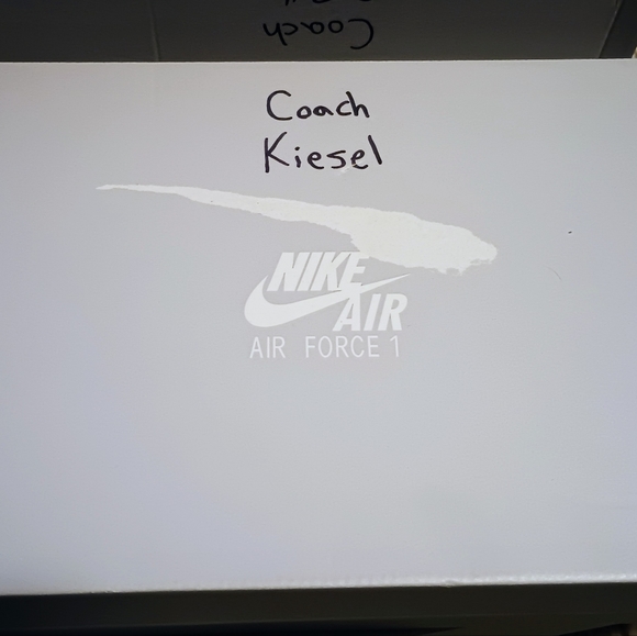 Nike Air Force One Kay Yow Custom - Picture 10 of 12